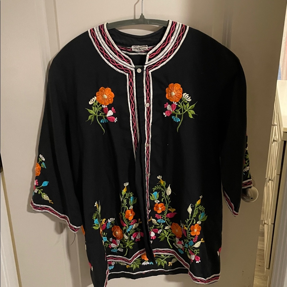 Vintage Floral Embroidered Black Kimono
